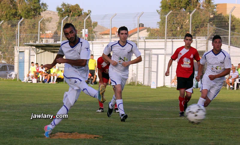 يزن رباج يسدد ضربة جزاء مسجلا هدفا للاتحاد